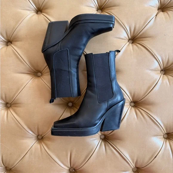 Steve Madden Black Leather Platform Chelsea Heeled Boots - Picture 4 of 9